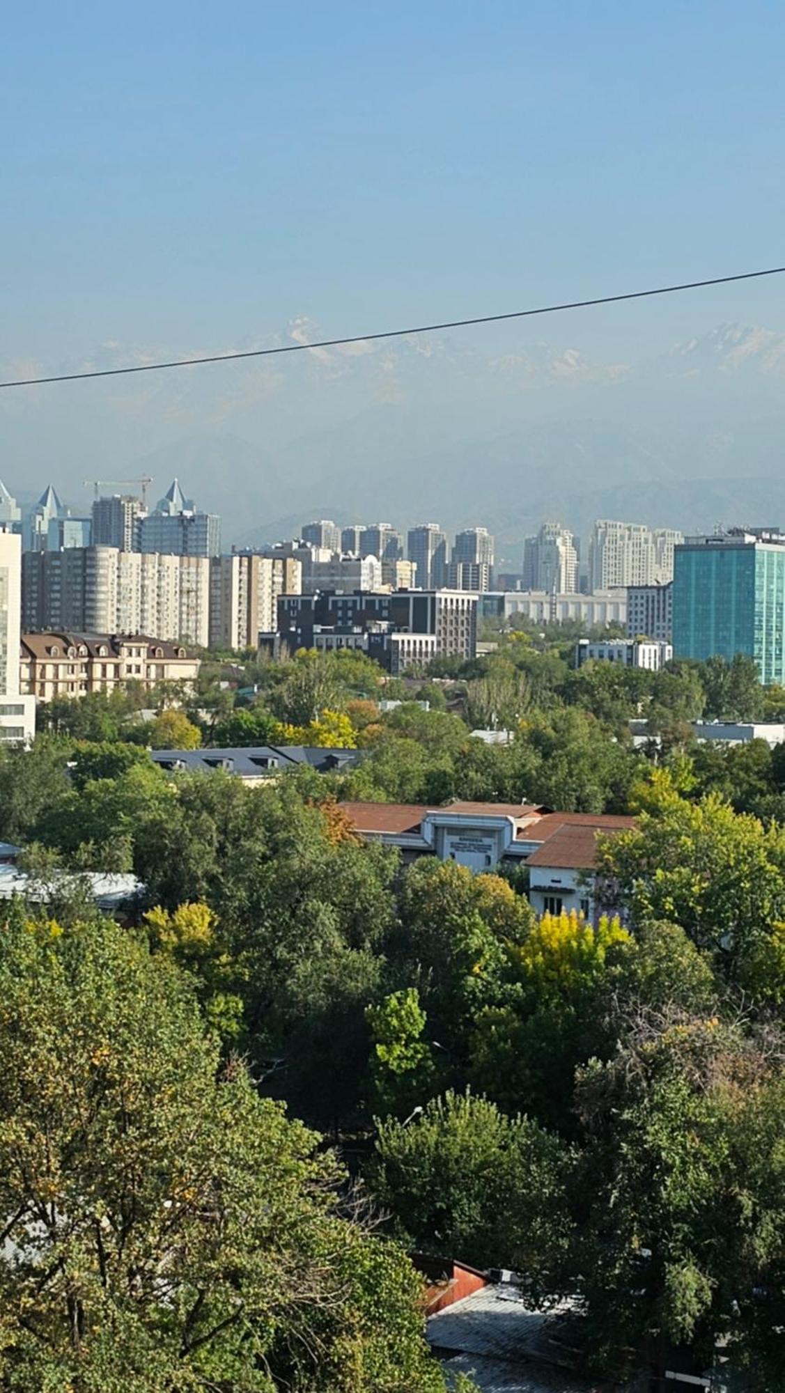 Новый Жк В Самом Центре Города Almaty Bagian luar foto