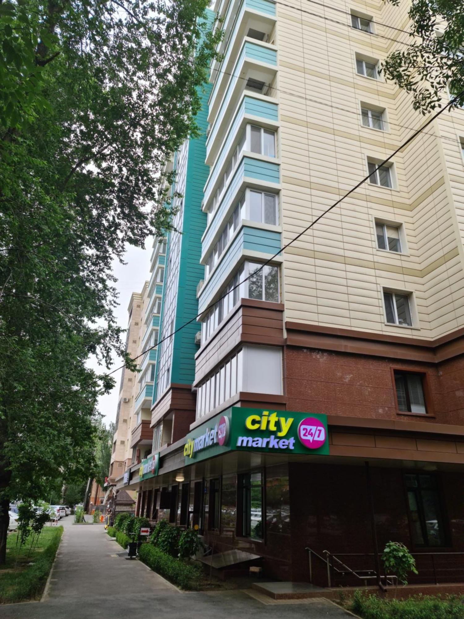 Новый Жк В Самом Центре Города Almaty Bagian luar foto