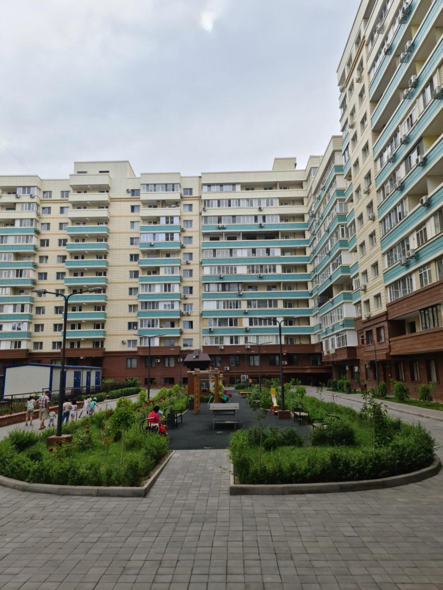 Новый Жк В Самом Центре Города Almaty Bagian luar foto