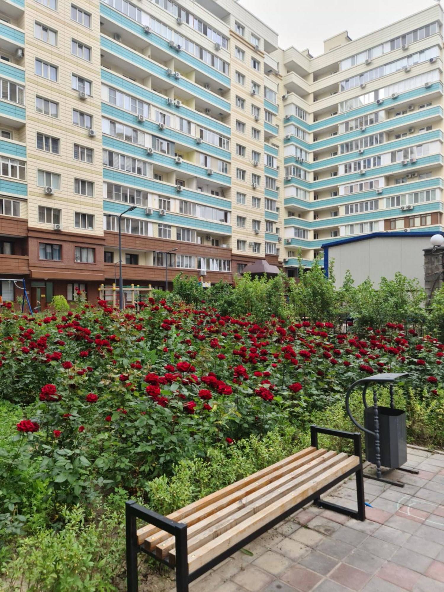 Новый Жк В Самом Центре Города Almaty Bagian luar foto
